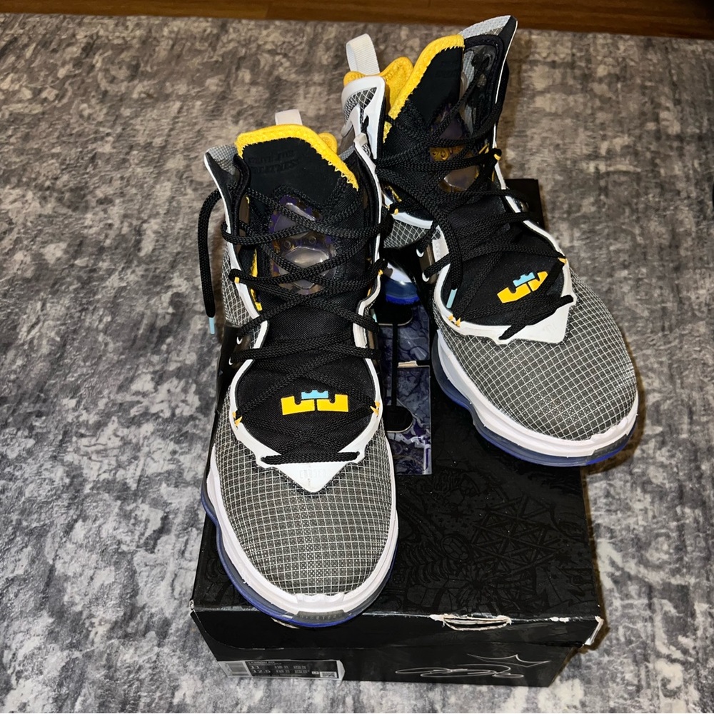 Nike Lebron 19 Black and Gray Sneakers for Ultimate Comfort
